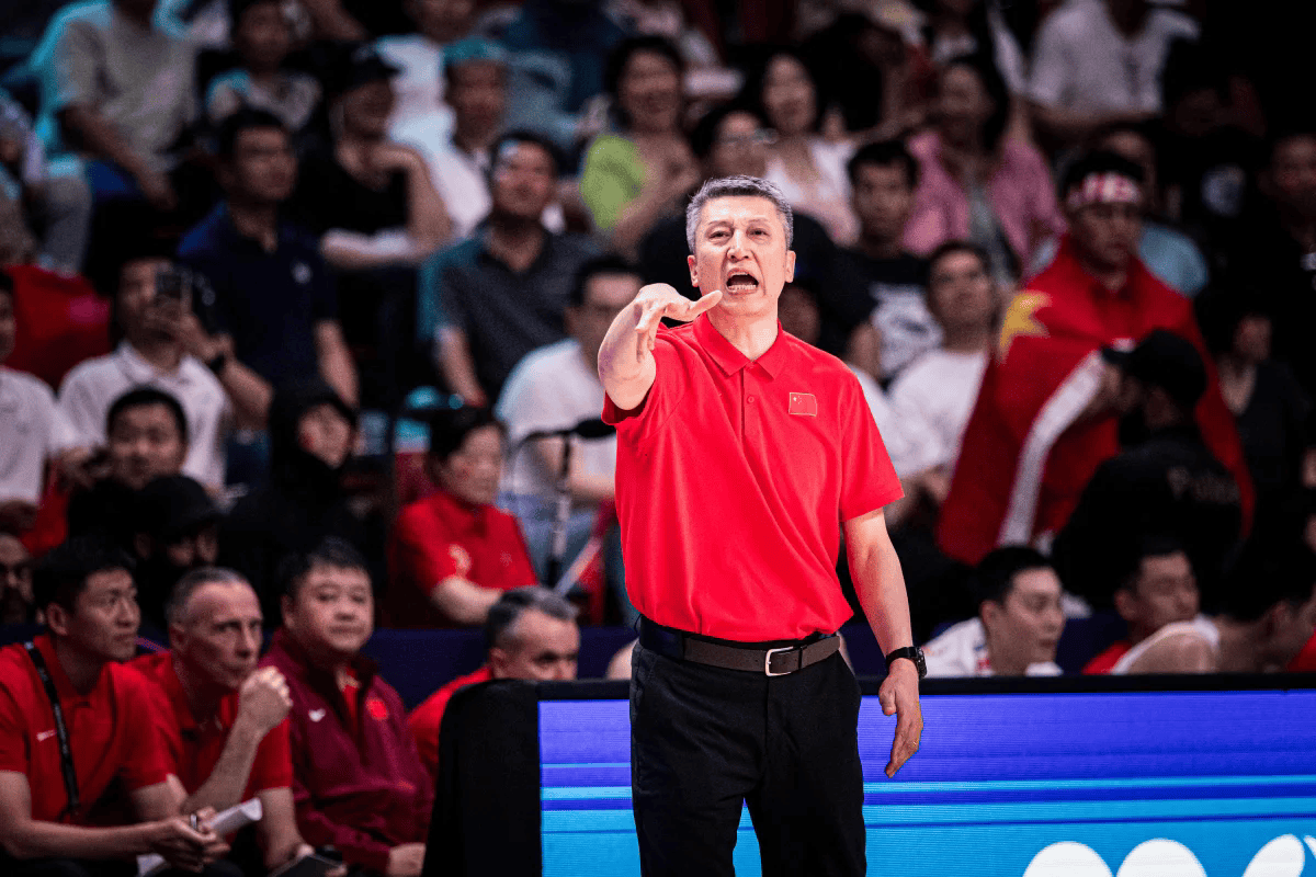 郭·什qiang(Guo Shiqiang):王·朱吉(Wang Junjie)在防守和经验方面存在差距 尚未满足教练人员的要求 郭·什qiang(Guo Shiqiang):王·朱吉(Wang Junjie)在防守和经验方面存在差距 尚未满足教练人员的要求